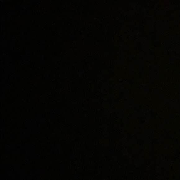 Meet your Posher, Tecia - Picture 1 of 1